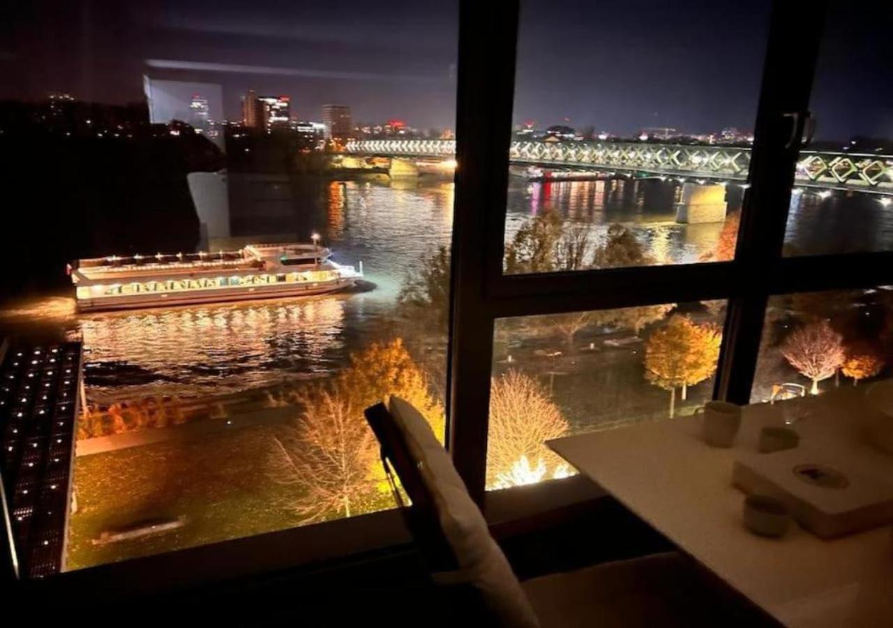 River Front Mezonet Eurovea 브라티슬라바 외부 사진
